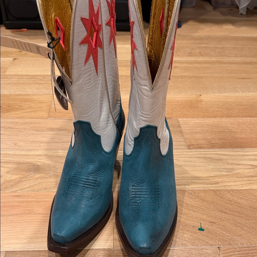 Ariat Women’s Starlight Snip Toe Western Boots | Turquoise & White | Size 9 - Picture 2 of 7